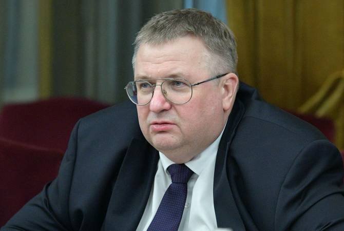 ՌԴ փոխվարչապետը Երևանում է. նա Ադրբեջանից ժամանել է Հայաստան