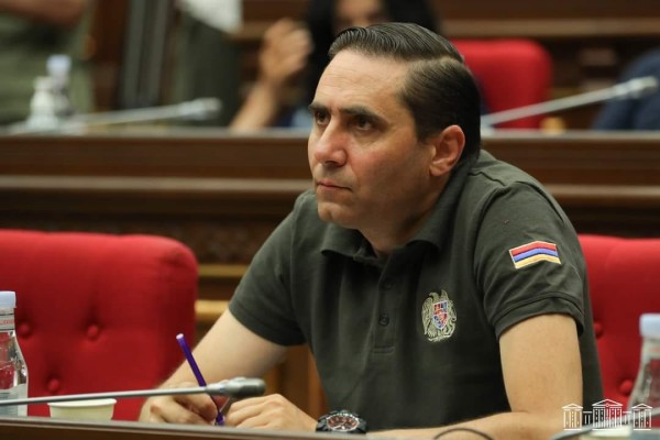 Դիմում եմ ԱԱԾ-ի համապատասխան ստորաբաժանումներին՝ անհապաղ սկսել ռեպրեսիվ գործողություններ․ Արման Աբովյան