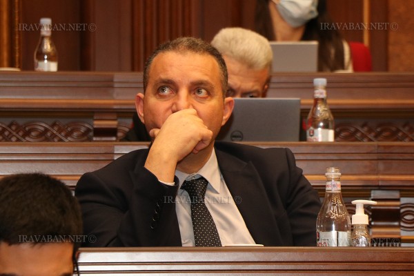 Վահան Քերոբյանը «մեծամտացել է», բայց ցուցանիշները բավականին տխուր են. Ժողովուրդ