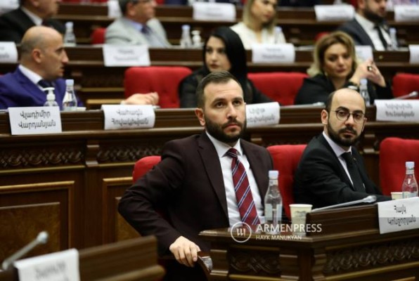 «Խլել են» քաղաքացիների ընդդիմադիր մանդատը. Կոնջորյանը՝ նախագահի ընտրությանը ընդդիմության չմասնակցելու մասին