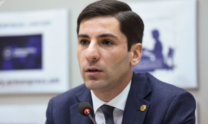ՔՊ-ն հույս ունի փող բաժանելով գնել իշխանությունը․ Հրապարակ