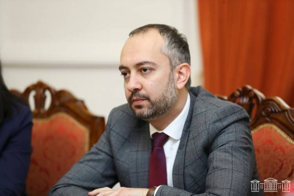 Աղաջանյանը դա նկատի չի ունեցել․ Հրապարակ