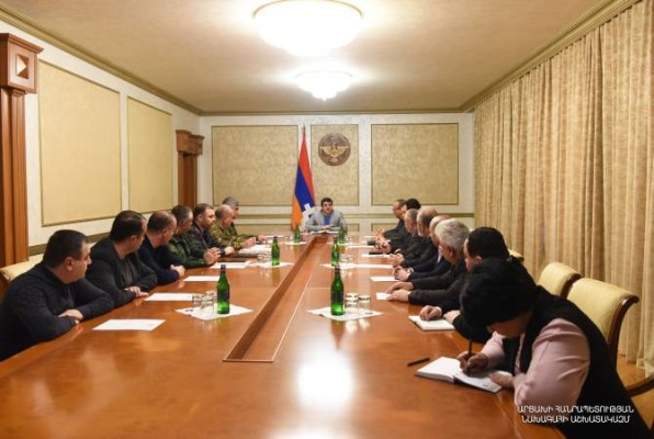 ԱՀ Անվտանգության խորհրդի ընդլայնված նիստ է հրավիրվել․ քնննարկվել են առկա մարտահրավերները