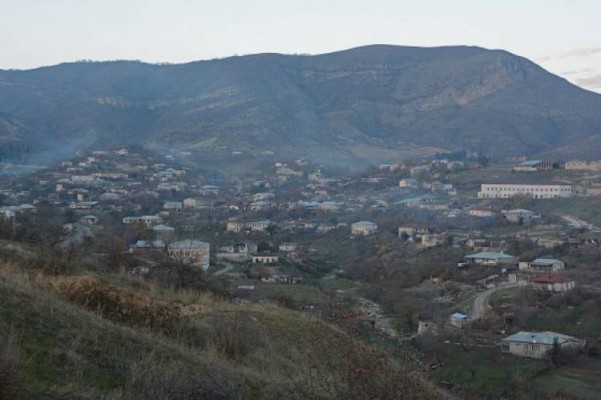 Ադրբեջանական զորքերը շարունակում են մնալ Քարագլխի՝ Փառուխին հարակից հատվածի հենակետում. Առավոտ