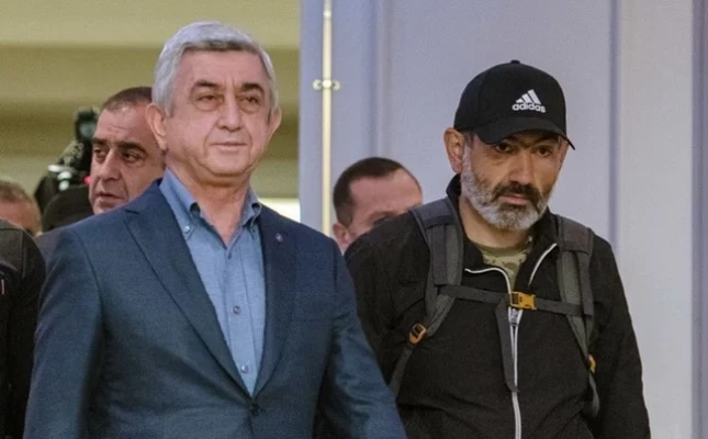 Ընտրությունը «նախկին թալանչիների» և «ներկա դավաճանների» միջև է