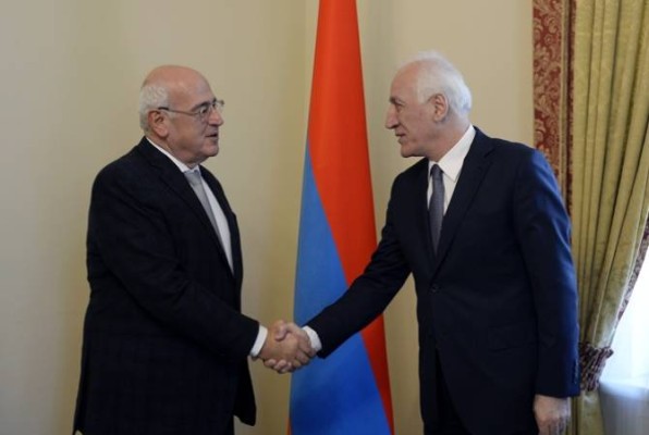 Վահագն Խաչատուրյանը ՀԲԸՄ նախագահի հետ քննարկել է միության մշակութային ու մարդասիրական ծրագրերը
