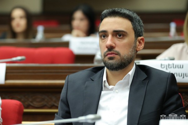 Փոքր-ինչ համբերել, այս պայքարը երկար չի տևելու. Իրավունք
