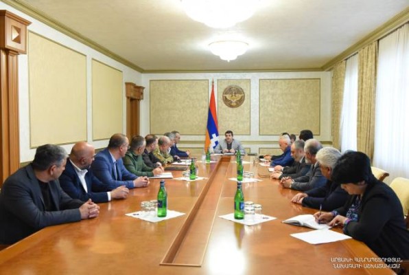 Արայիկ Հարությունյանը խորհրդակցություն է հրավիրել