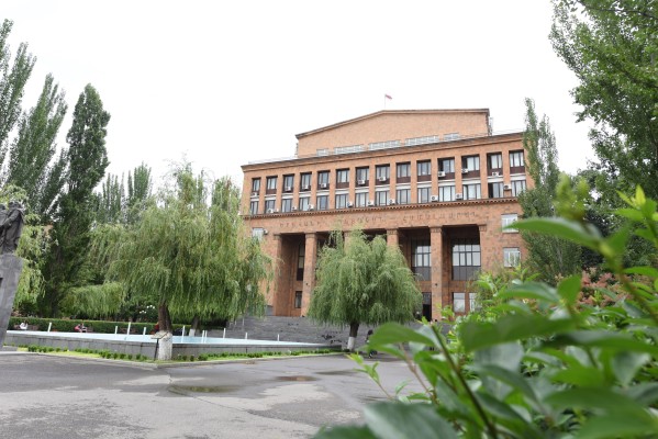 Դասապրոցեսն ընթանում է բնականոն հունով. ԵՊՀ