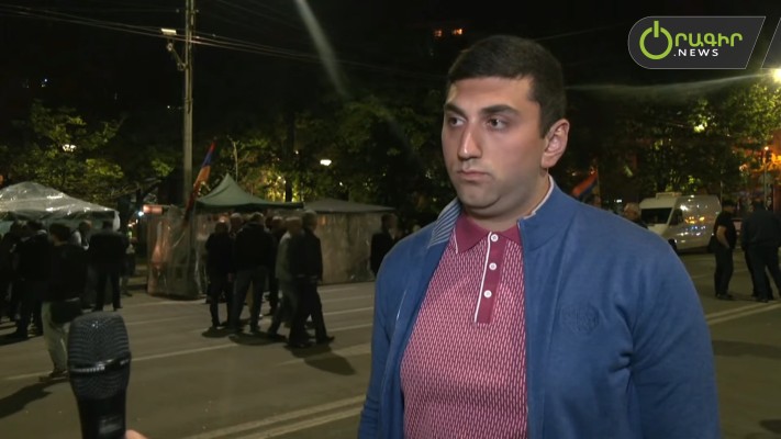 Ուսանողները վախենում են գալ հրապարակ. առջևում քննություններ են. Գրիգոր Մարտիրոսյան