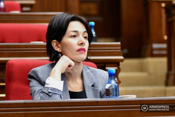 Կրթությունը, եթե իրական է, պետք է լուսավորի մարդուն․ Ժաննա Անդրեասյան