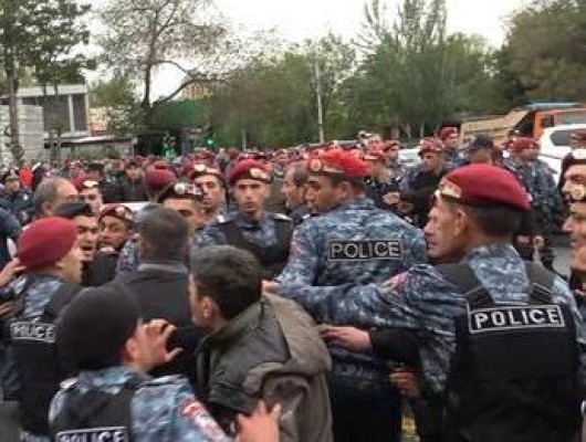Ոստիկանությունը անցել է ակնհայտ ապօրինի գործողությունների. Արտակ Զաքարյան