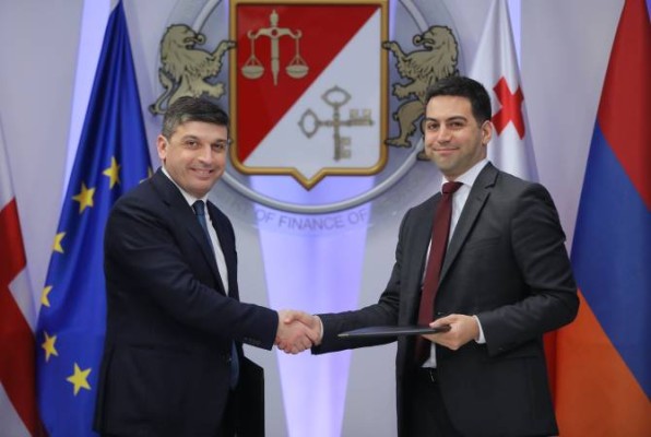 ՀՀ ՊԵԿ և Վրաստանի ՖՆ եկամուտների ծառայության ղեկավարներն կնքել են էլ. տվյալների փոխանակման ծրագրի մեկնարկի փաստաթուղթ