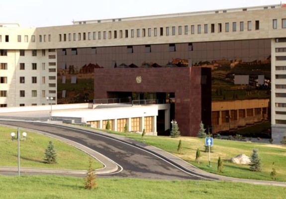 ՊՆ-ում լրտեսության դեմ են պայքարում. Հրապարակ