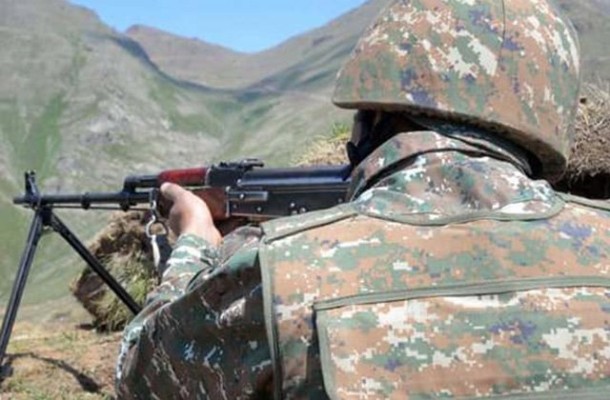 Իրադրությունը հայ-ադրբեջանական սահմանին հարաբերականորեն կայուն է․ ՀՀ ՊՆ