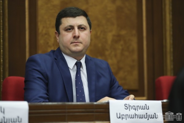 Ադրբեջանն առավել սեղմում է օղակը՝ պահանջելով ամբողջական զինաթափում․ Տիգրան Աբրահամյան