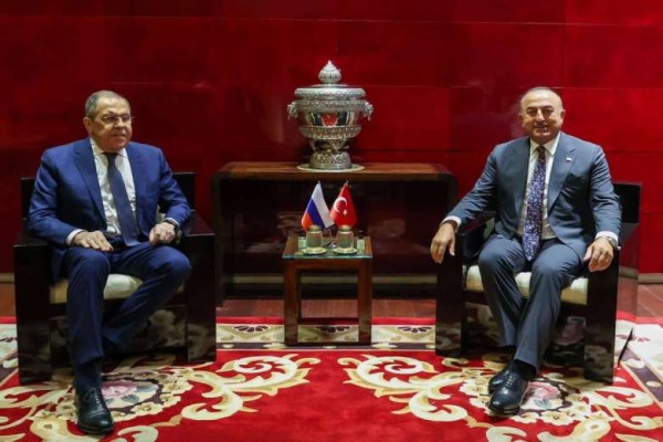 Մևլութ Չավուշօղլուն և Սերգեյ Լավրովը քննարկել են տարածաշրջանային գործընթացները