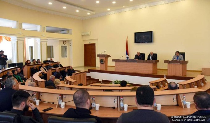 Արցախի ընդդիմադիր պատգամավորները կհանդիպեն խաղաղապահների ղեկավարությանը