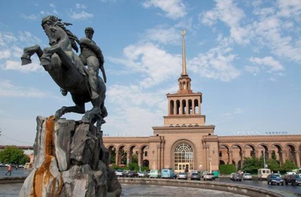 Սասունցի Դավիթ կայարանի գնացքներում ռումբեր են դրված․ քաղաքացիները տարհանվել են