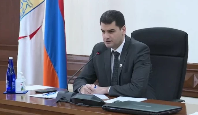 Երևանի քաղաքապետի որոշումներով երկու ընկերության նկատմամբ նախազգուշացում է կիրառվել