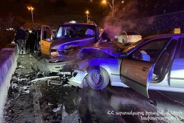 Խոշոր ավտովթար է տեղի ունեցել Երևանում