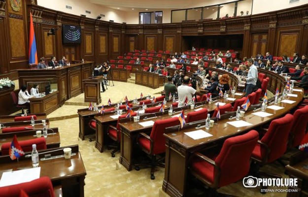 Ընդդիմադիր շարքերն այլևս դատարկ չեն լինի. Հրապարակ