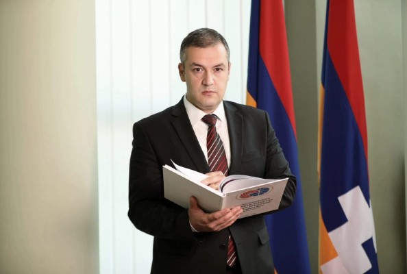 Ինչու էլ չի աղմկում Տիգրան Ուրիխանյանը․ նա խոստանում էր «տրաքացնել»