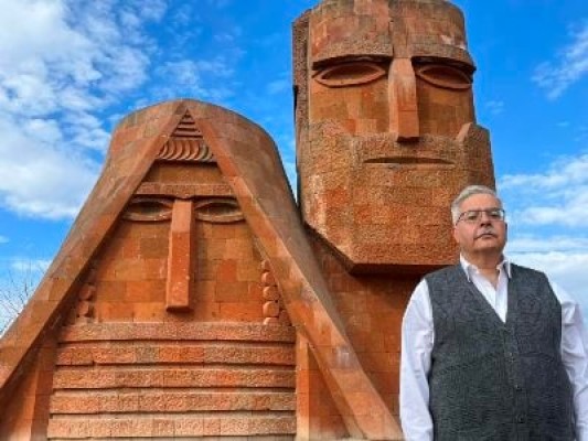 ՀՅԴ բյուրոյի ներկայացուցիչը հանդիպել է Արցախի ղեկավարության հետ