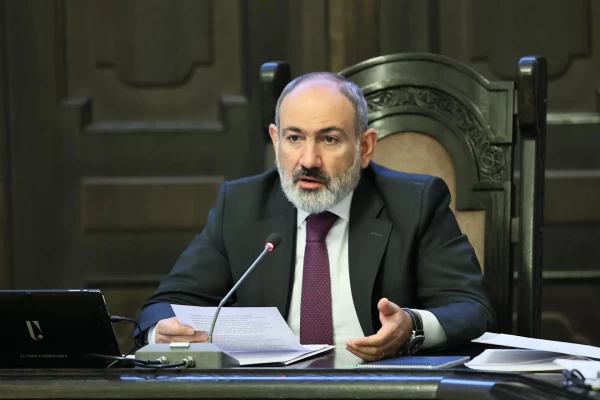 Փաշինյանը կուսակցության ներսում վերանայում է իր սիրելիների ու հավատարիմների ցանկը․ Ժողովուրդ