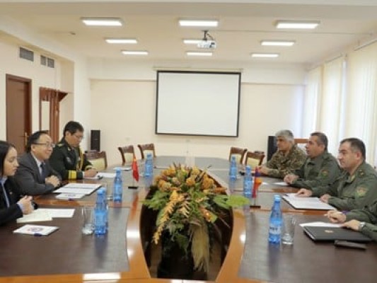 ԶՈՒ ԳՇ պետն ընդունել է Չինաստանի դեսպանին