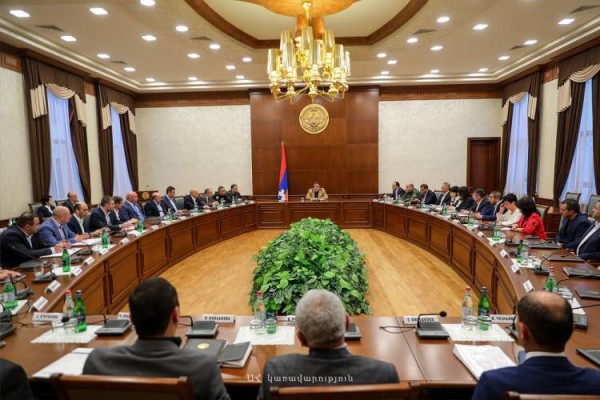 Արցախում ԺՊ-ներն ու փոխնախարարներն են իրականացնում նախարարների գործառույթները. Հրապարակ