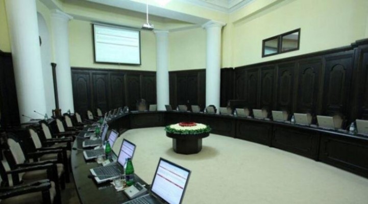 Աթոռը պահելը՝ առաջնային գերխնդիր. Փաստ