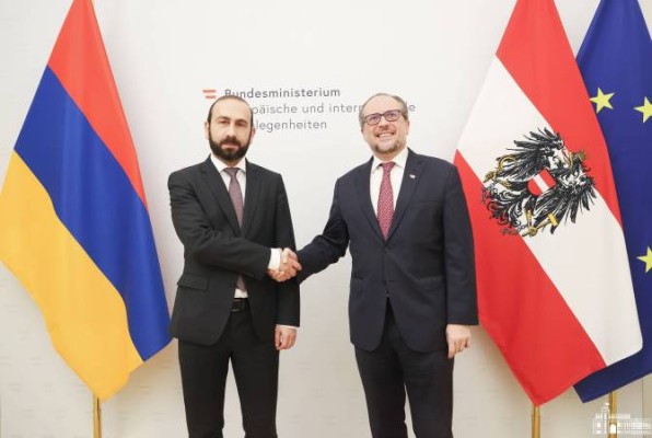 Միջազգային գործընկերների հստակ քայլերը հրամայական են ԼՂ շրջափակումը դադարեցնելու համար. Միրզոյանն՝ Ավստրիայի գործընկերոջը