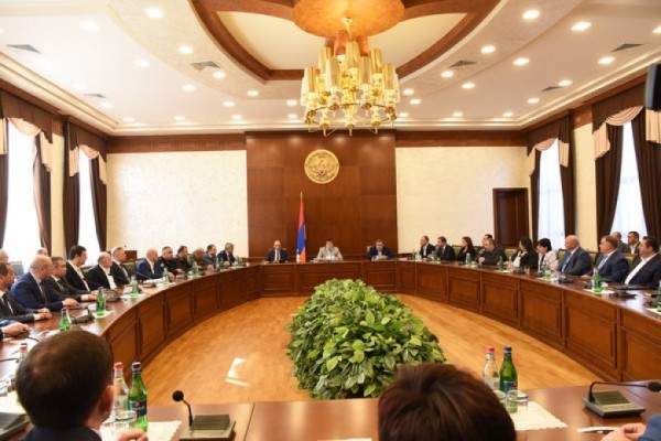 Արցախում ընդդեմ Ռուբեն Վարդանյանի ձևավորված «կոալիցիան» նաև նախագահի իր թեկնածուն ունի. Փաստ