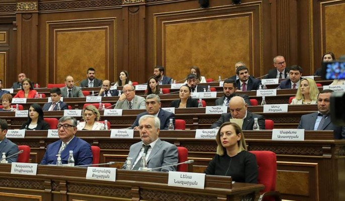 ՔՊ-ականները երեկ «խնջույք» են կազմակերպել ԱԺ-ում. Ժողովուրդ