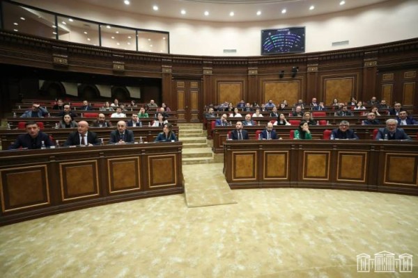 Թուրքիայի նկատմամբ իշխանությունների ռեւերանսները ՔՊ-ում միանաշանակ չեն ընդունվել․ Հրապարակ