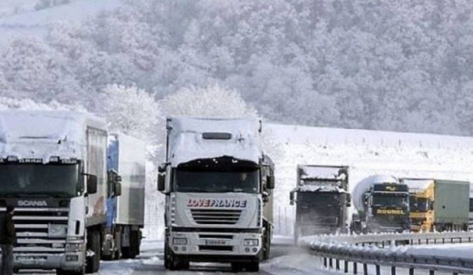 Լարսը փակ է բեռնատարների համար