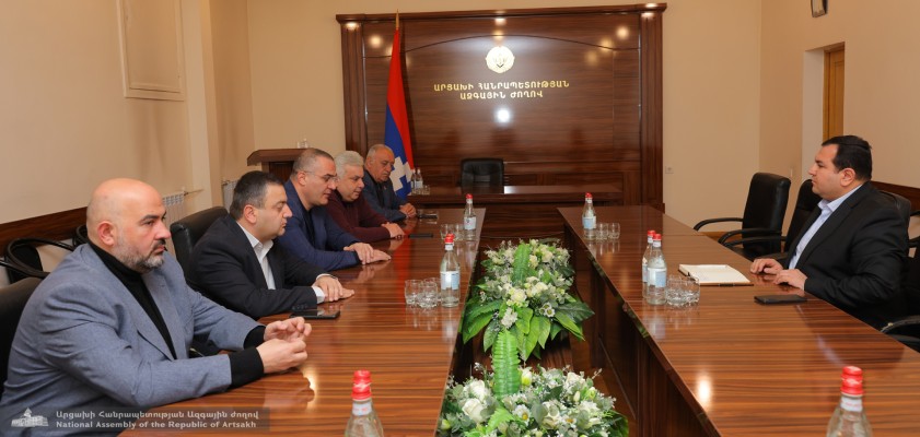 Արցախի ԱԺ խմբակցությունների ղեկավարները հանդիպել են նորանշանակ պետնախարարի հետ