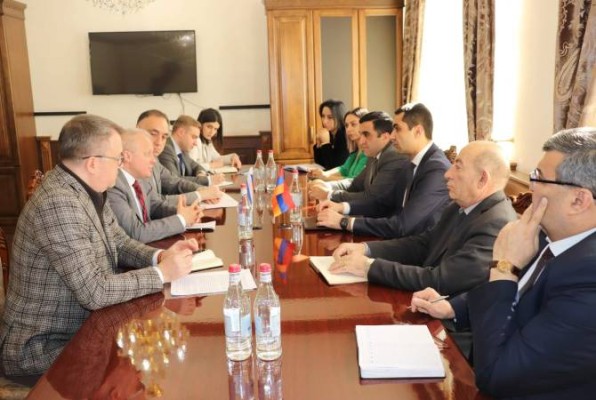 Գեղարքունիքի մարզպետը ՌԴ դեսպանին ներկայացրել է Ադրբեջանի ագրեսիայի հետևանքները