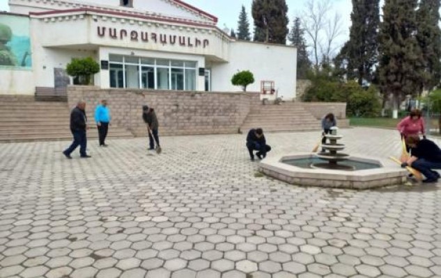 Արցախի Մարտունիում կազմակերպված շաբաթօրյակի ընթացքում մաքրվել են շենքերի տարածքներն ու ներքնահարկերը