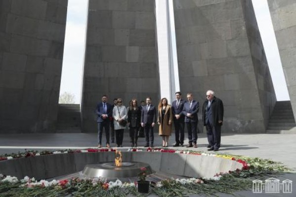 Լեհաստանը դատապարտում է այն, ինչ կատարվեց հայ ժողովրդի հետ. լեհ պաշտոնյաներ են այցելել Ծիծեռնակաբերդ