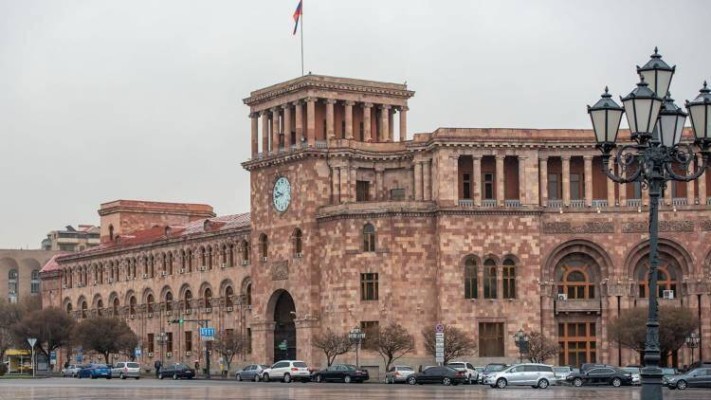 Չգիտեն, թե փողը որտեղ ծախսեն․ Հրապարակ