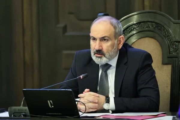 Նիկոլ Փաշինյանի վախերը լույսի արագությամբ աճում են․ Հրապարակ