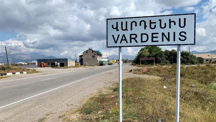 Վարդենիսում հանգիստ է, կրակոցներ չկան, բայց բնակիչներն են անհանգիստ