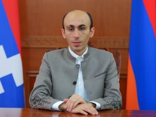 Արժե միանալ արցախցի երիտասարդների՝ «Ո՛Չ Արցախի էթնիկ զտմանը» շարժման ստորագրահավաքին․ Բեգլարյան
