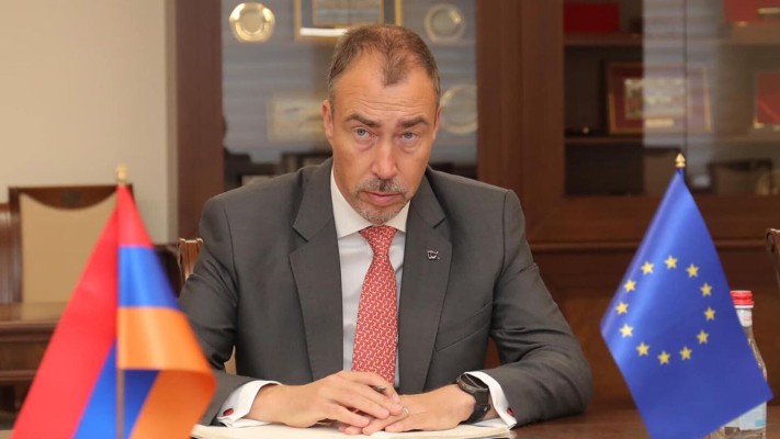 ԵՄ-ն ողջունում է Հայաստանի և Ադրբեջանի ԱԳ նախարարների ներգրավվածությունը քառօրյա բանակցություններին