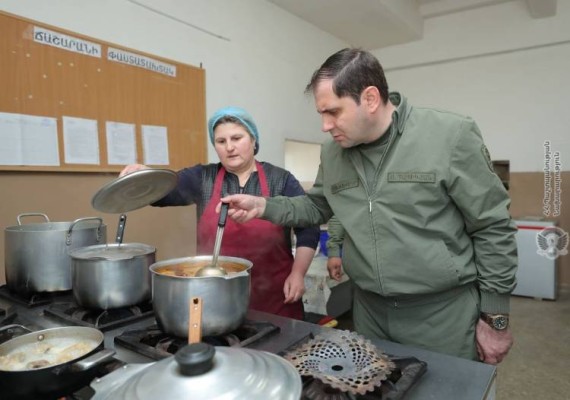 Բանա՞կ, թե՞ սննդի օբյեկտ․ Հրապարակ