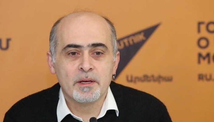 Ֆեյսբուքը ժամանակավորապես վերածվել է Օդնոկլասնիկի․ Սամվել Մարտիրոսյան