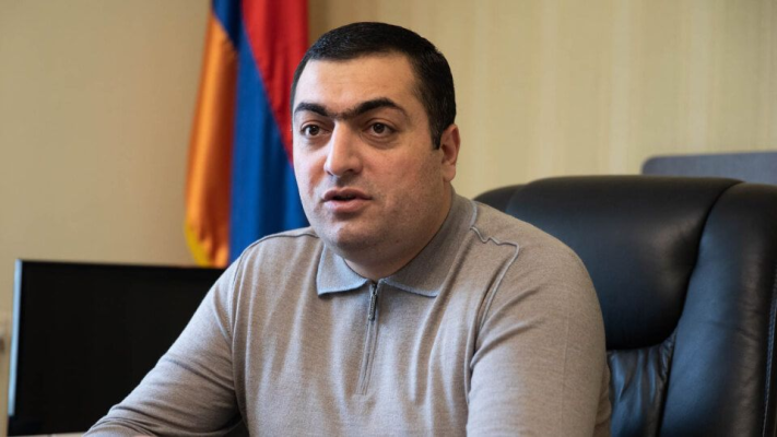 Ինչով է զբաղված ՔԿ ծառայության պետը. աշխատակիցները գործարքի մեջ են. Ժողովուրդ