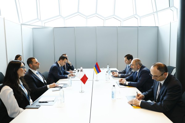 Նիկոլ Փաշինյանը հանդիպել է Մալթային վարչապետի հետ